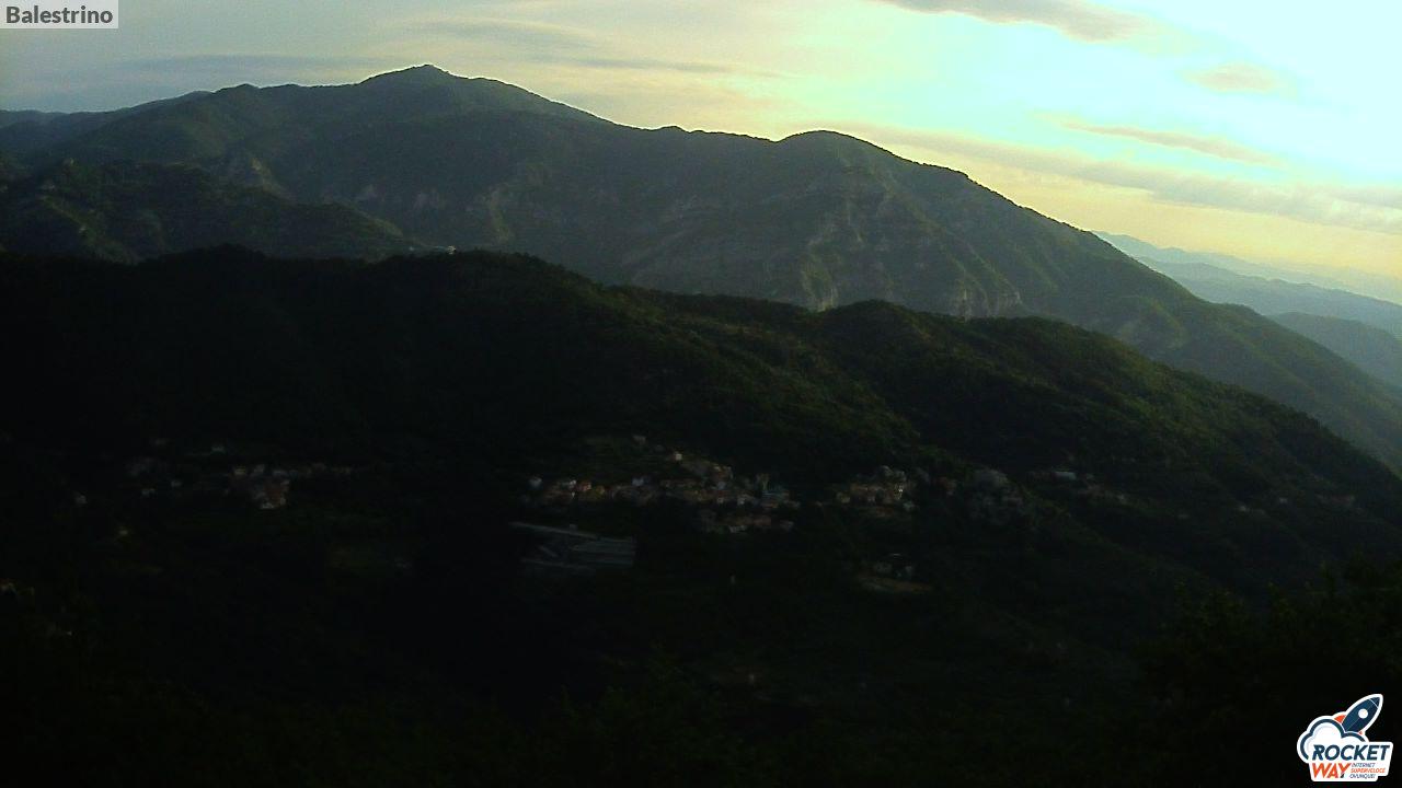 immagine della webcam nei dintorni di Varigotti: webcam Toirano