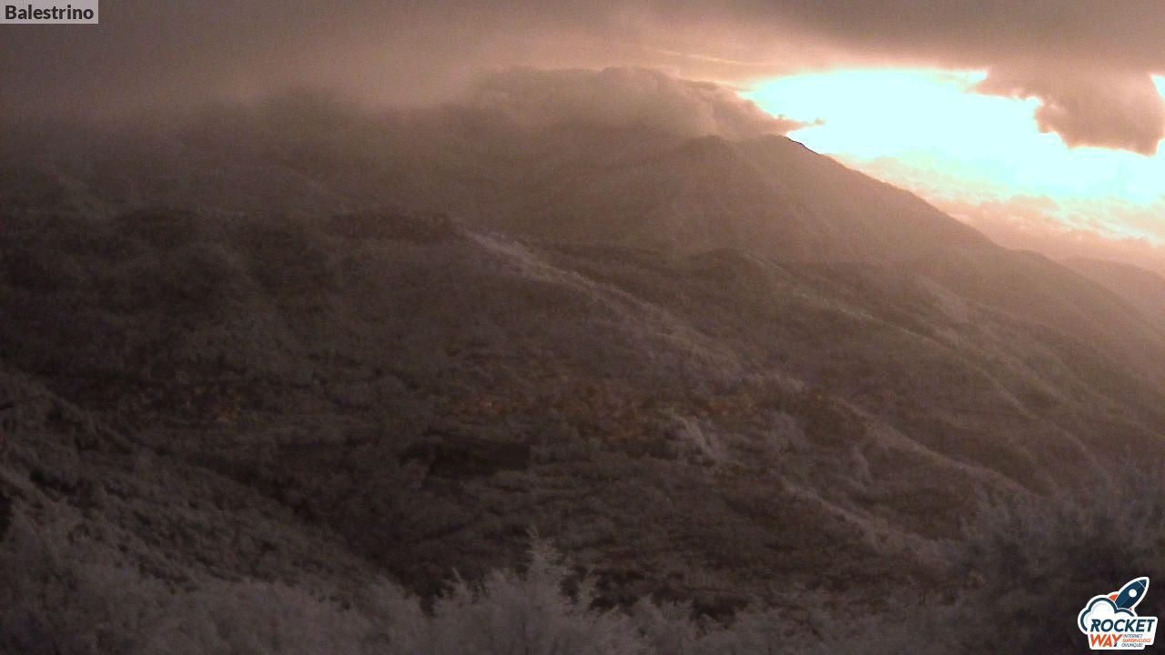 immagine della webcam nei dintorni di Capo Mele: webcam Toirano