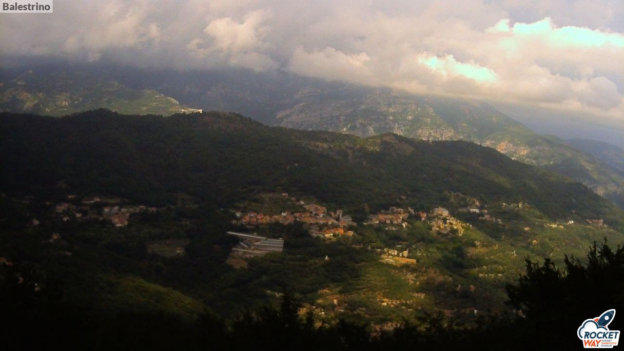 immagine della webcam nei dintorni di Ceriale: webcam Toirano