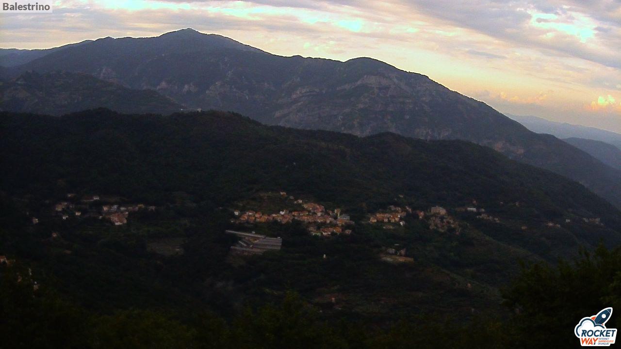 immagine della webcam nei dintorni di Capo Mele: webcam Toirano