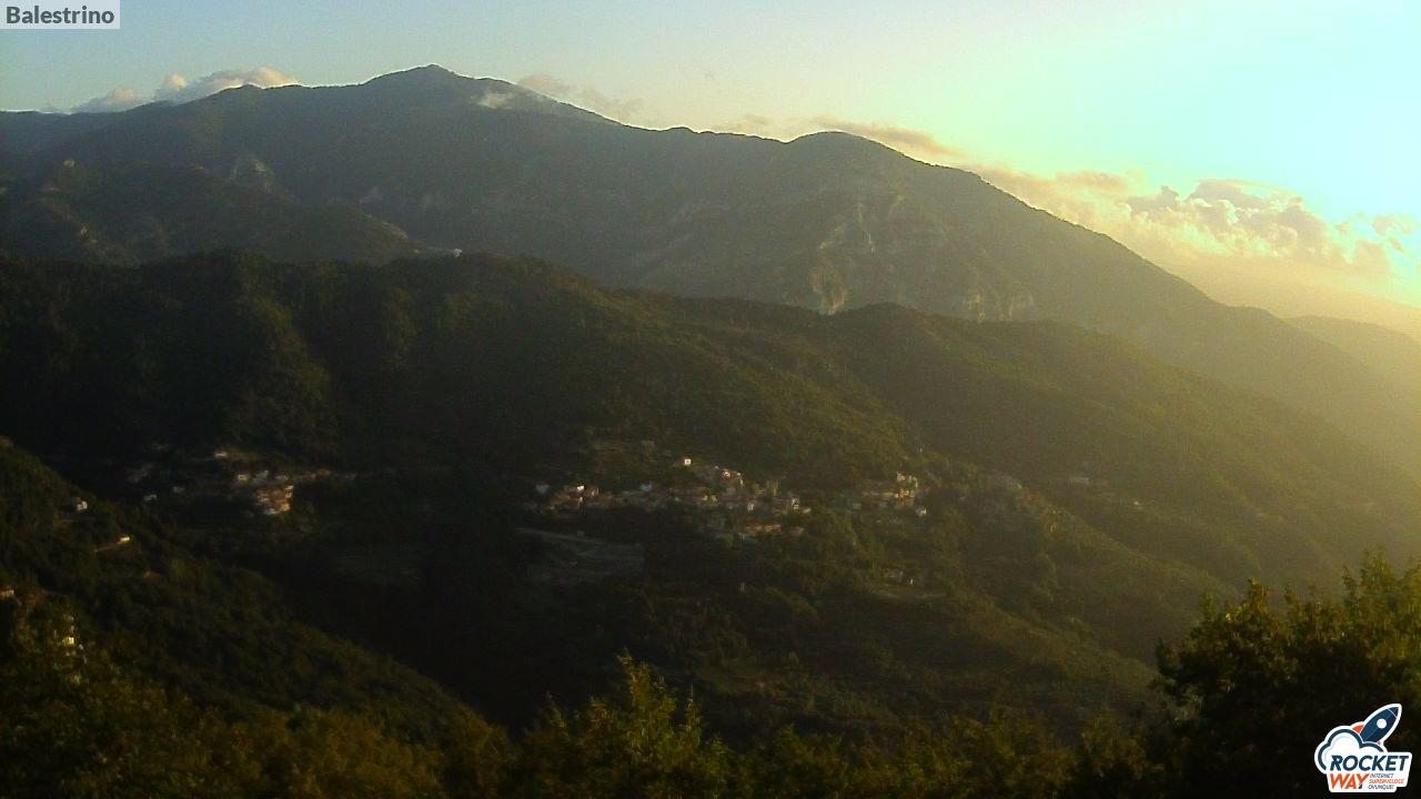 immagine della webcam nei dintorni di Laigueglia: webcam Toirano