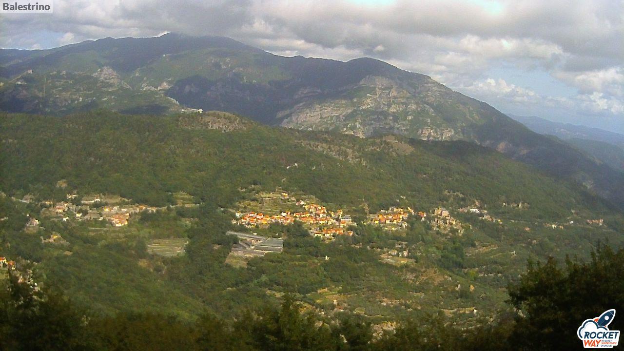 immagine della webcam nei dintorni di Borgio Verezzi: webcam Toirano