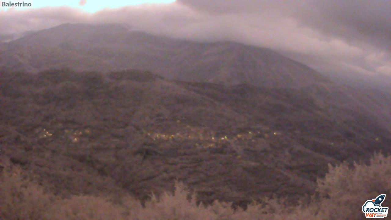 immagine della webcam nei dintorni di Alto: webcam Toirano