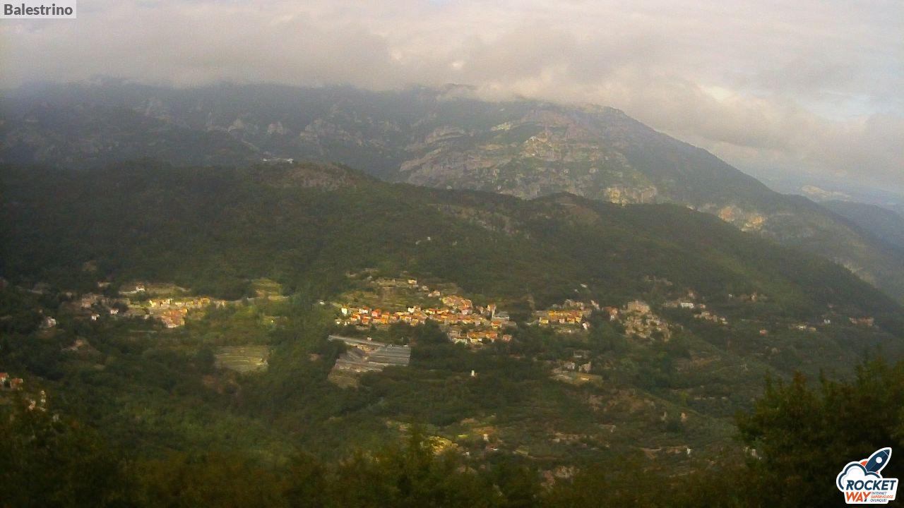 immagine della webcam nei dintorni di Varigotti: webcam Toirano