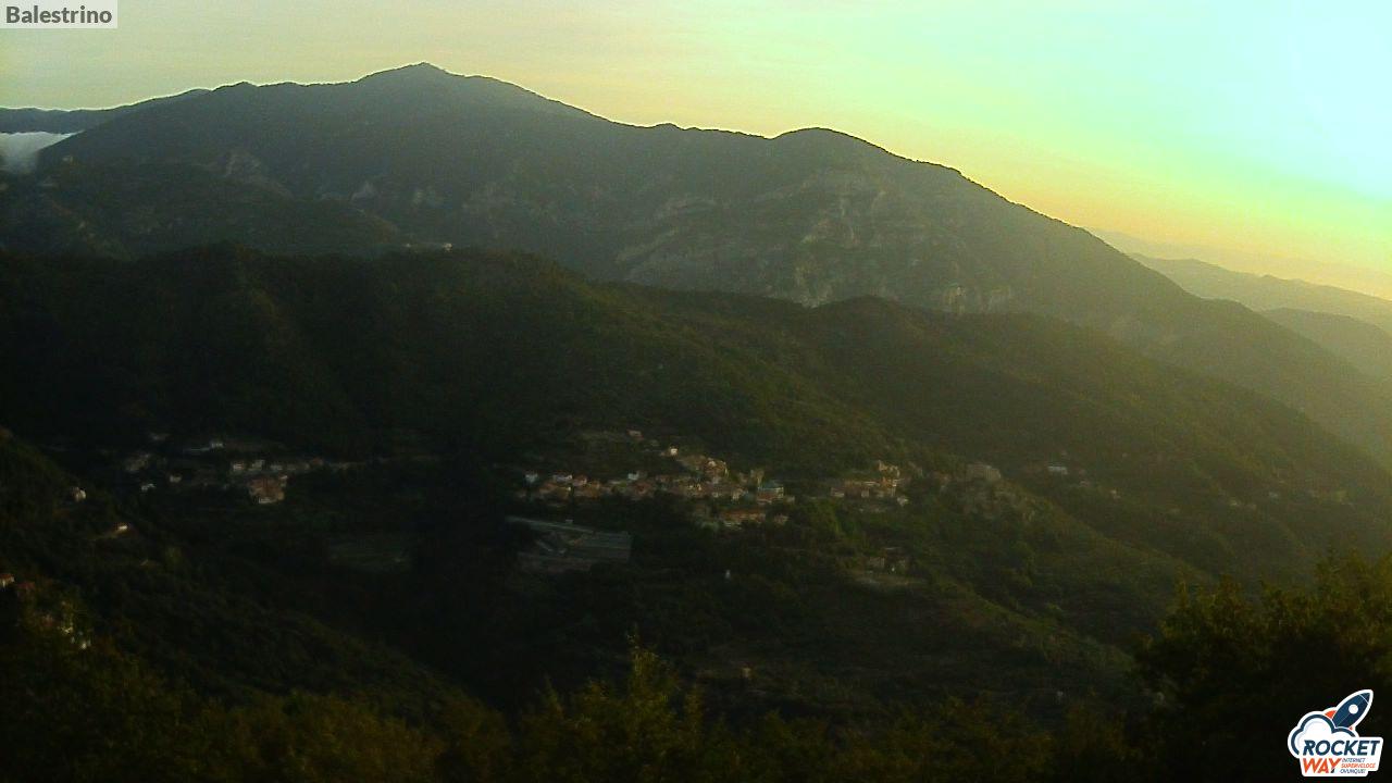 immagine della webcam nei dintorni di Aquila di Arroscia: webcam Toirano