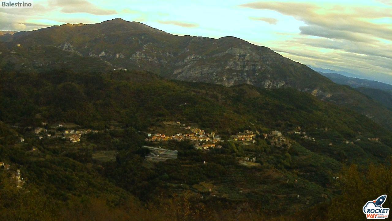 immagine della webcam nei dintorni di Alassio: webcam Toirano