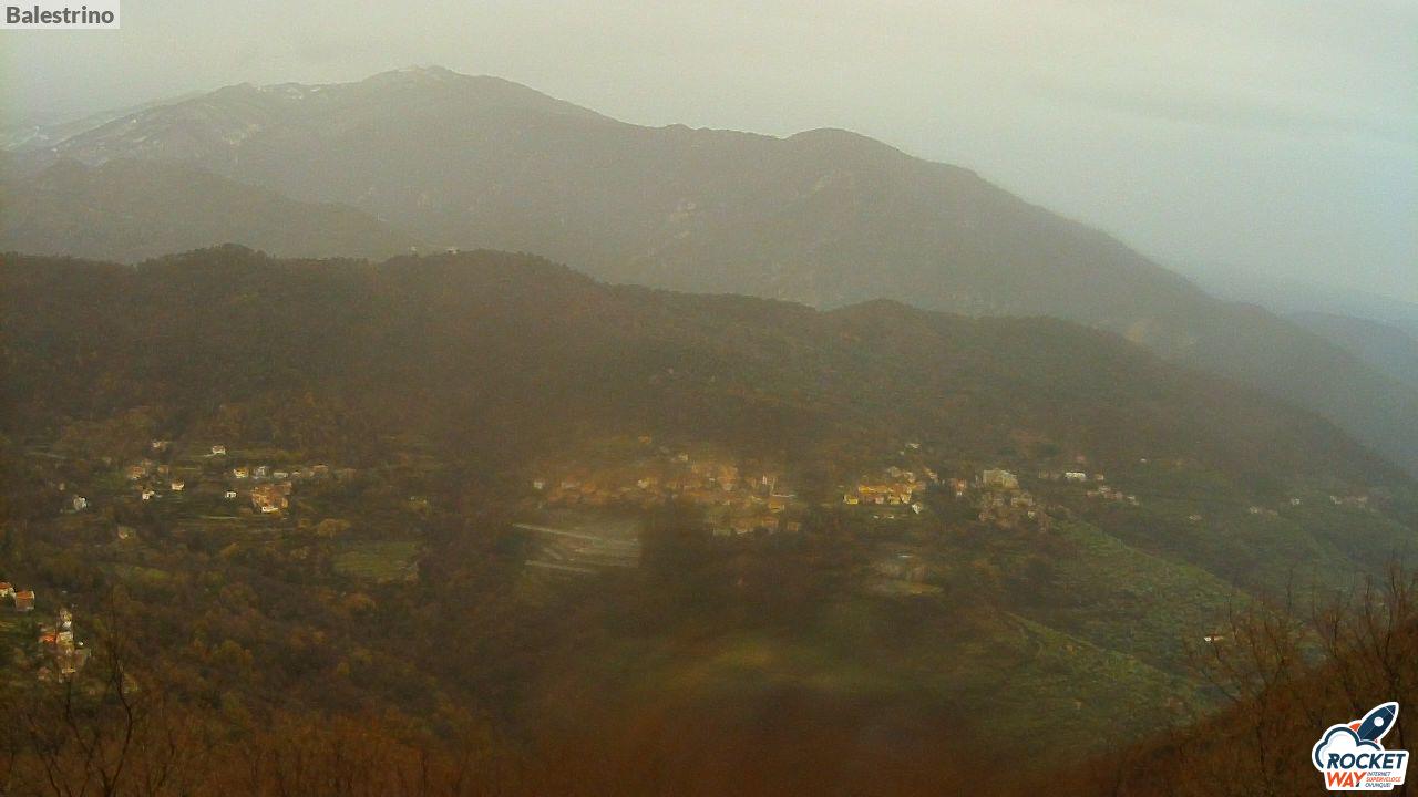 immagine della webcam nei dintorni di Aquila di Arroscia: webcam Toirano