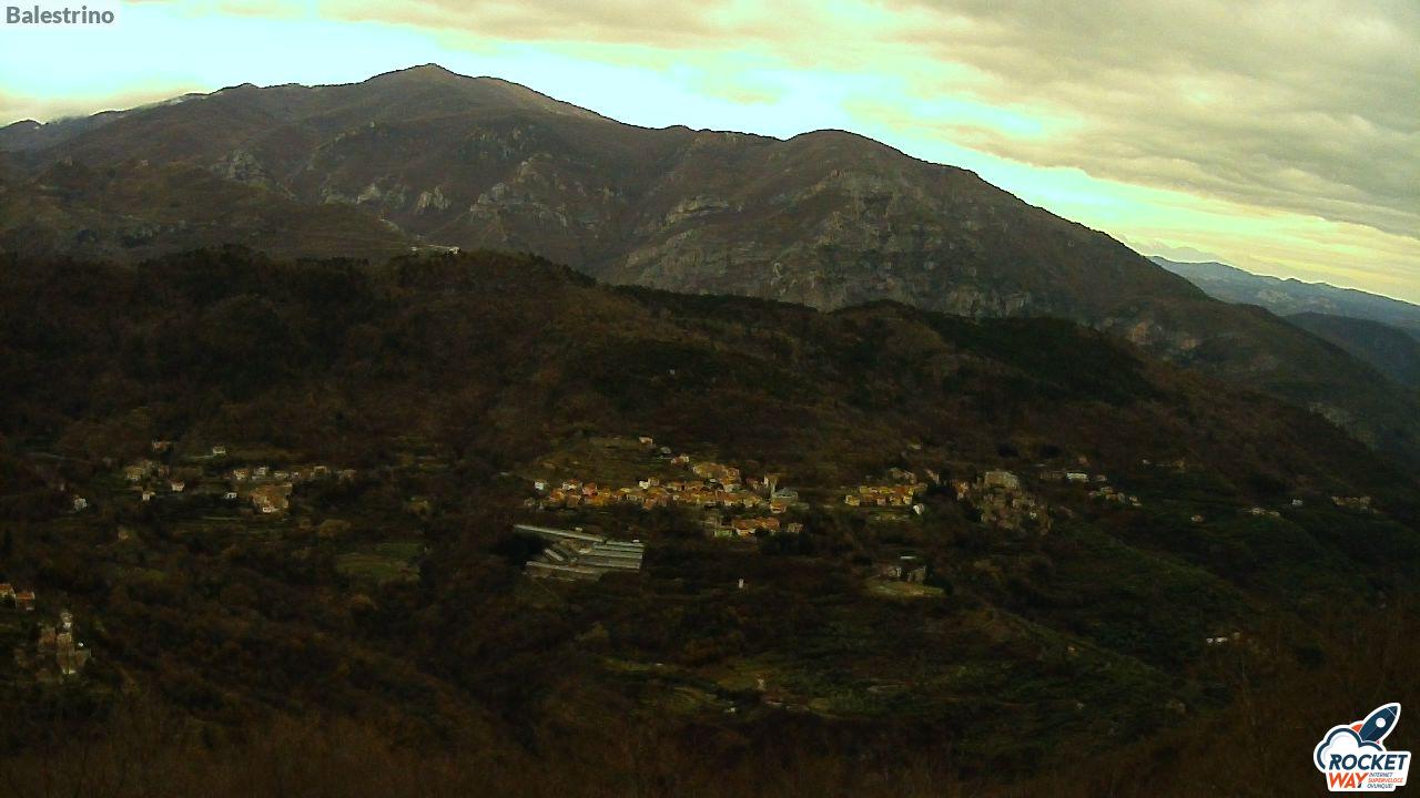 immagine della webcam nei dintorni di Aquila di Arroscia: webcam Toirano