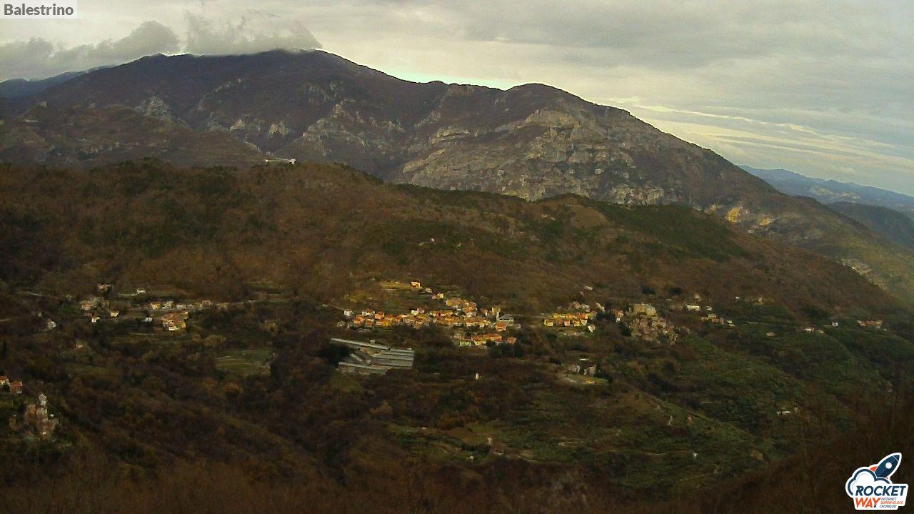 immagine della webcam nei dintorni di Aquila di Arroscia: webcam Toirano