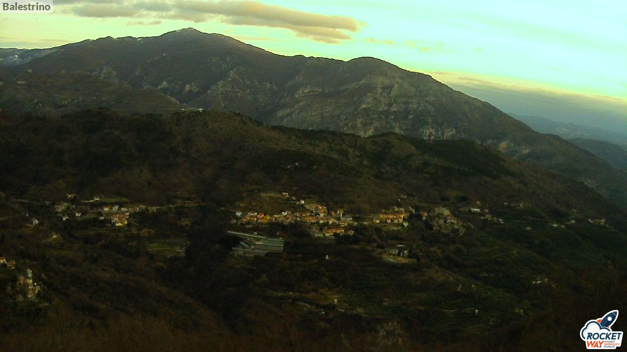 immagine della webcam nei dintorni di Finale Ligure: webcam Toirano