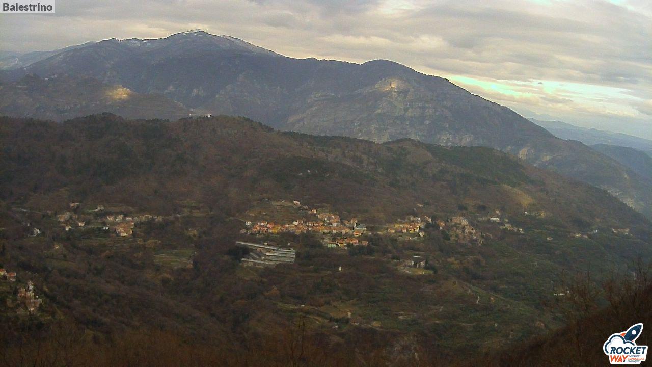 immagine della webcam nei dintorni di Borgio Verezzi: webcam Toirano