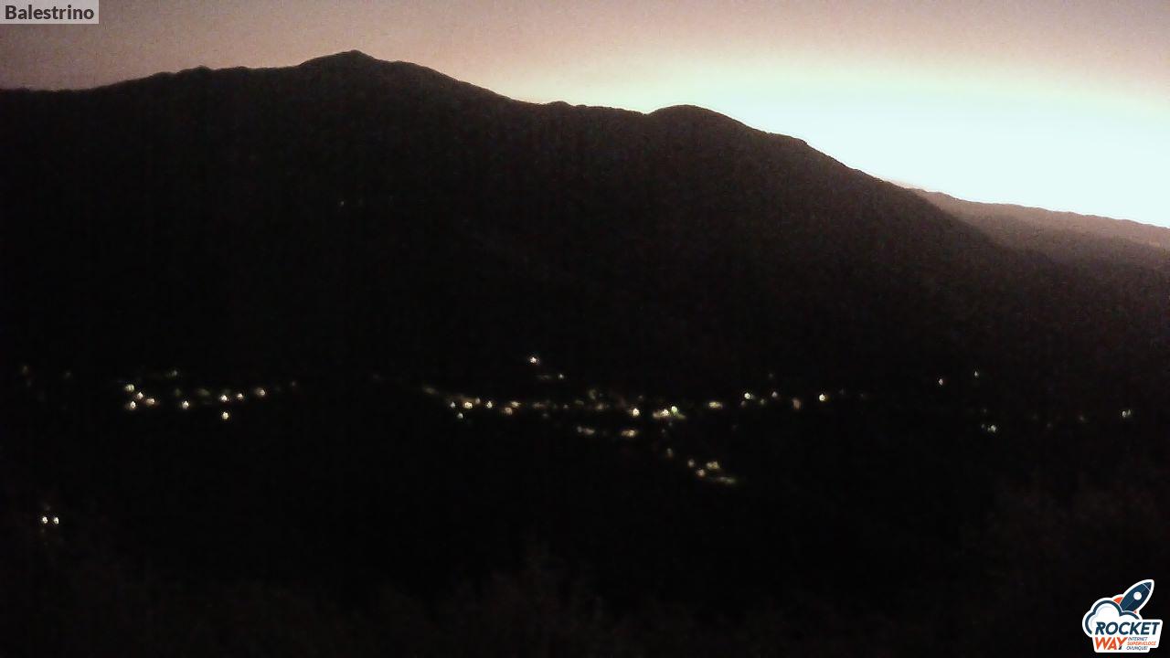 immagine della webcam nei dintorni di Varigotti: webcam Toirano
