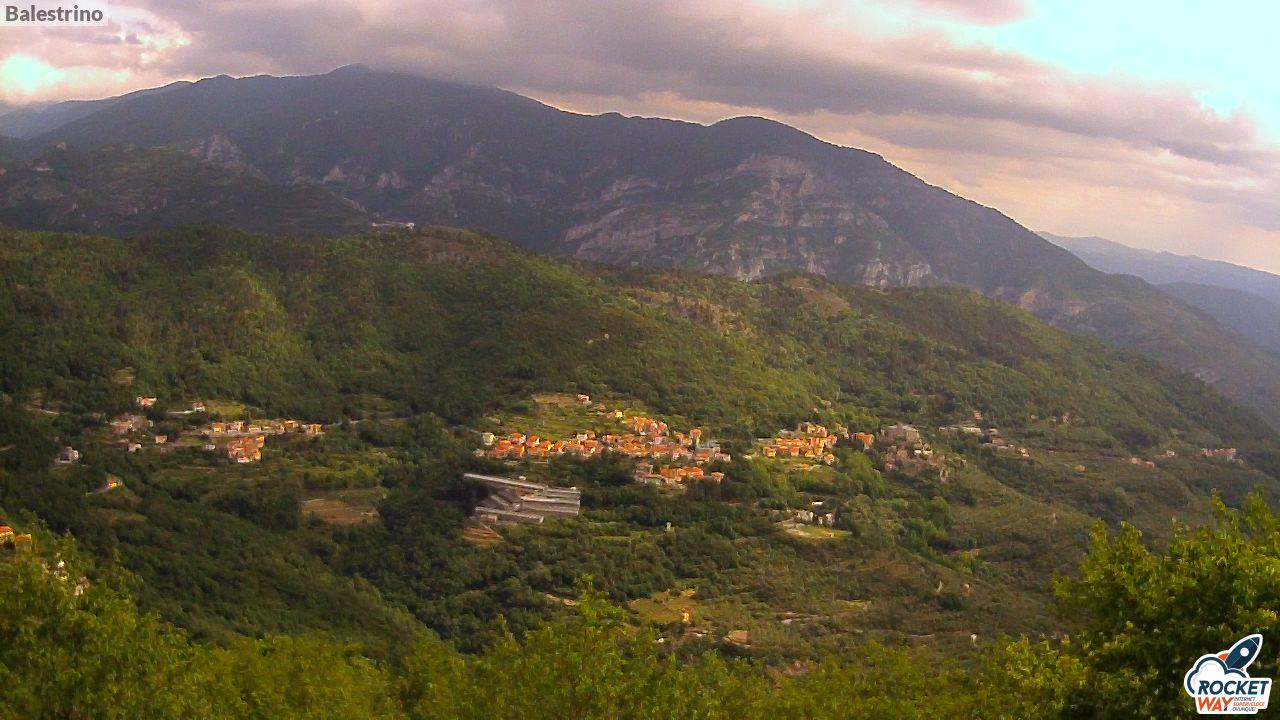 immagine della webcam nei dintorni di Borghetto Santo Spirito: webcam Toirano