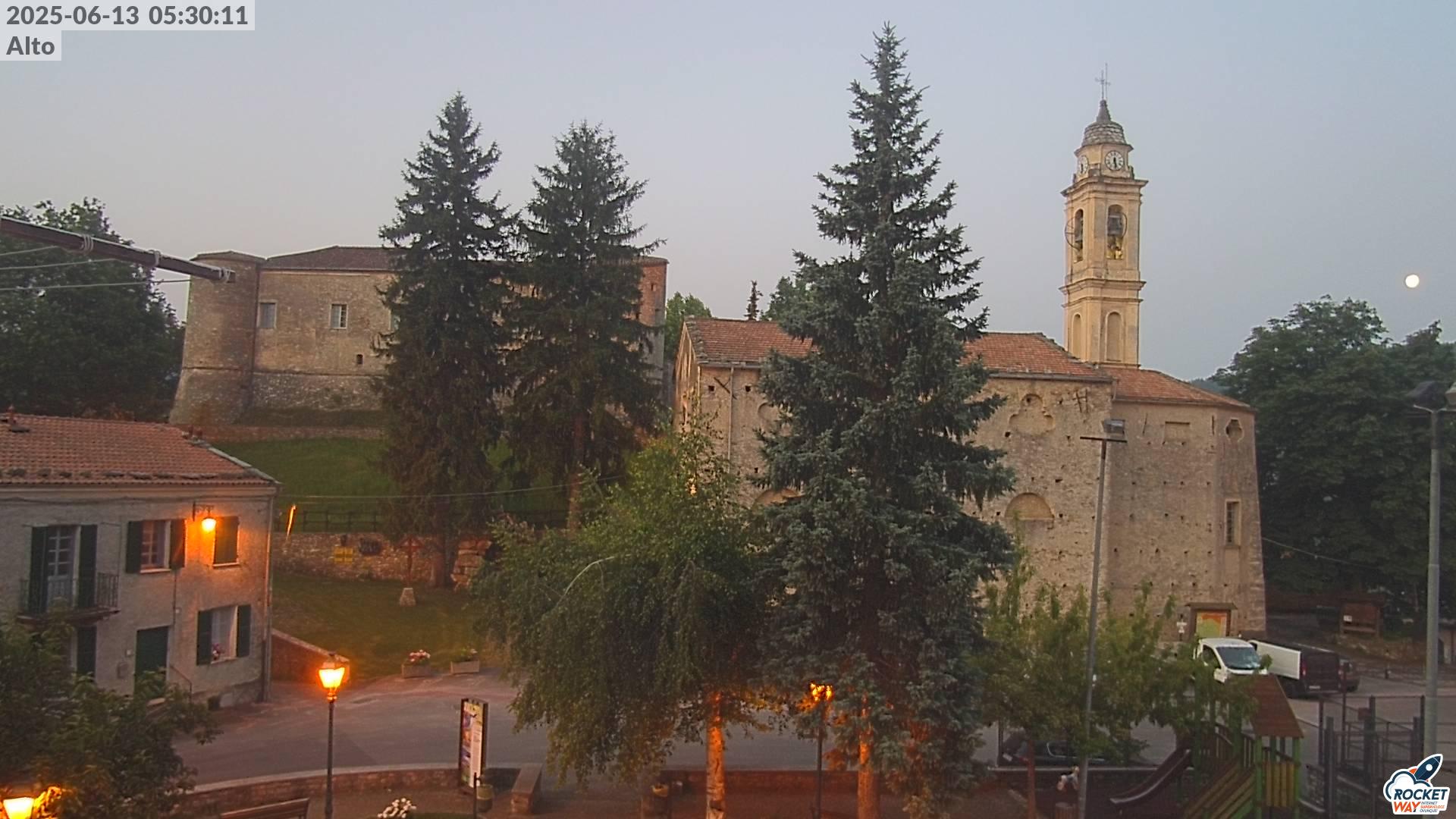 immagine della webcam nei dintorni di Pieve di Teco: webcam Alto